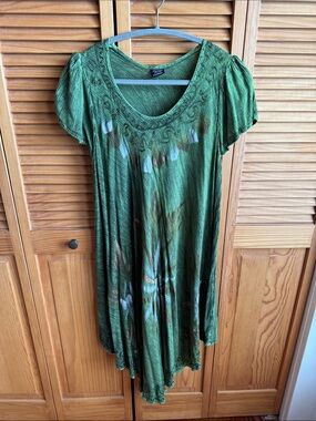 FASHION FORCE’S Green Floral Scoop-Neck Tunic Top - Women's Relaxed Fit